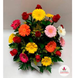 Arreglo rosas y gerberas primaveral